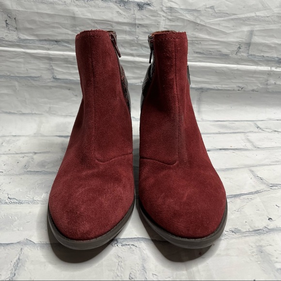 Vionic | Shoes | Vionic Naomi Womens Suede Snakeprint Waterresistant Boots Size 9 | Poshmark
